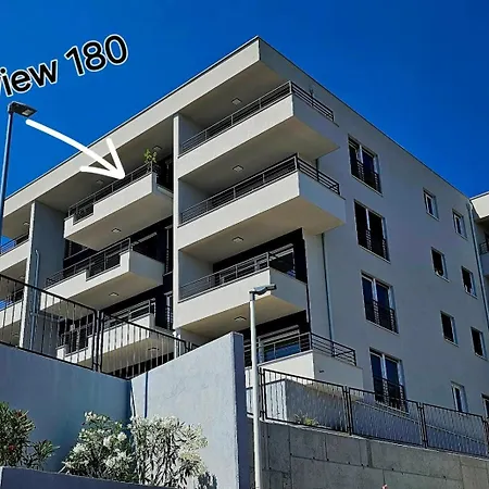 The View 180 - Cozy Panorama